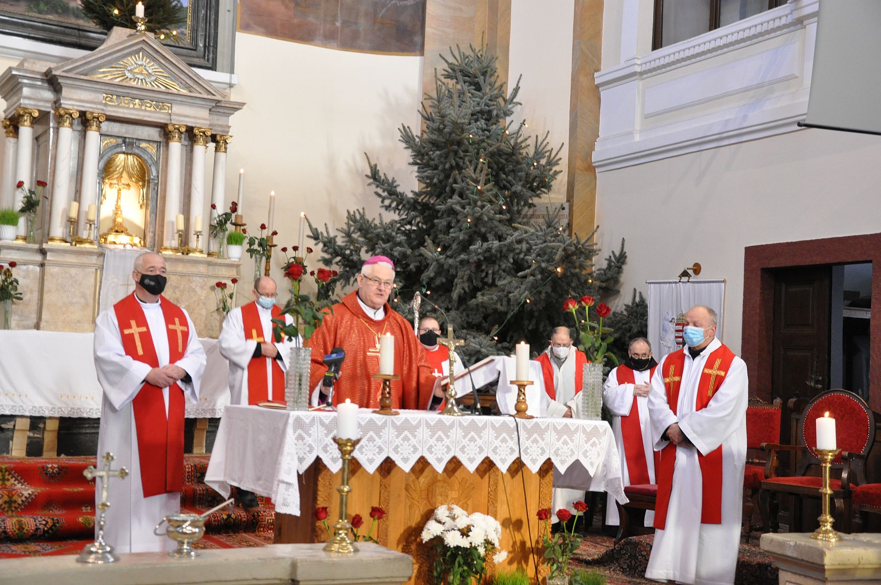 Fehérvár fogadalmi szentmiséje a Felsővárosi templomban